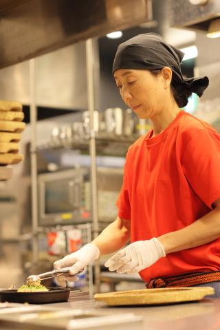 調理経験は一切必要なし。
長いブランクがあっても心配いりません。